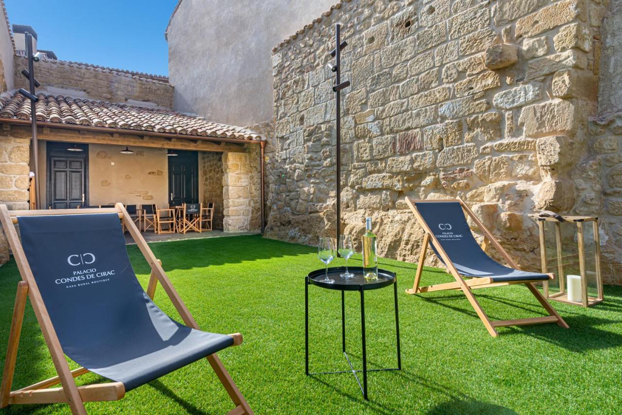 Palacio Condes De Cirac Villalba de Rioja ภายนอก รูปภาพ
